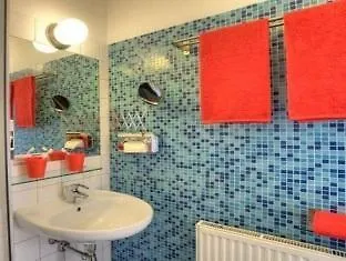 Meininger Hotel Muenchen Zentrum 3*, Munich